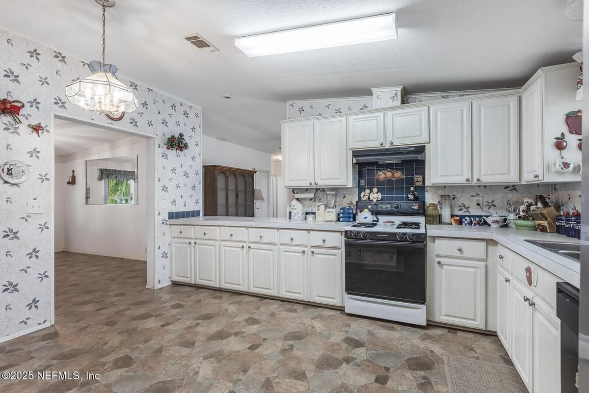 101 PALMLAND Avenue, Satsuma, FL 32189, Satsuma, FL - photo 3