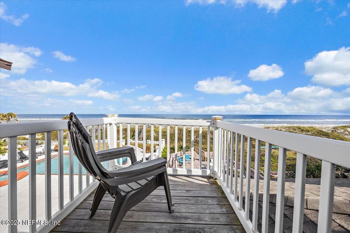 517 BEACH Avenue, Atlantic Beach, FL 32233, Atlantic Beach, FL - photo 1