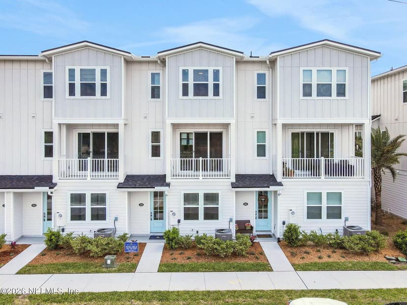 20 BEACH Way N, Jacksonville Beach, FL 32250