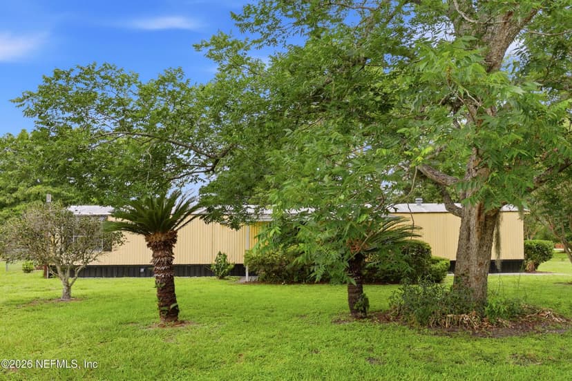 101 WATERWAY Avenue, Satsuma, FL 32189