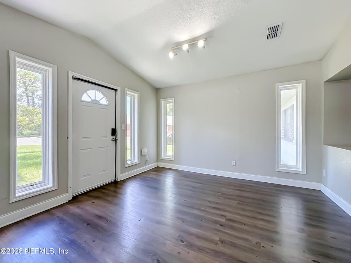 3811 SPRING PARK Road, Jacksonville, FL 32207, Jacksonville, FL - photo 2