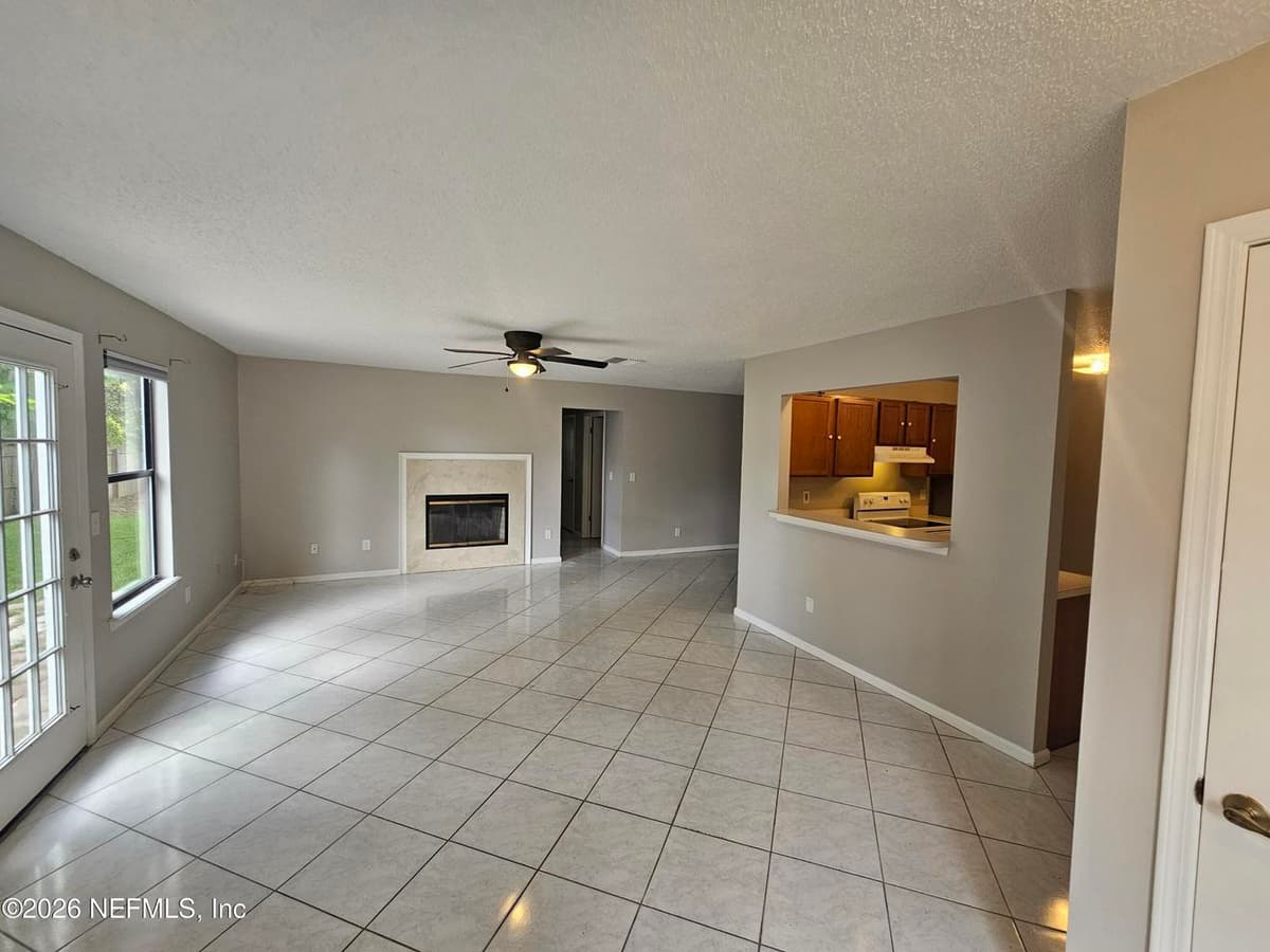 897 CANDLEKNOLL Lane, Jacksonville, FL 32225, Jacksonville, FL - photo 2