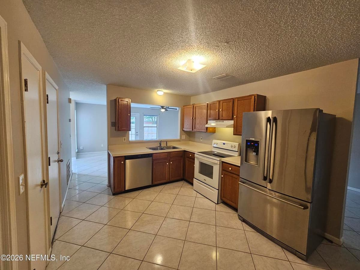 897 CANDLEKNOLL Lane, Jacksonville, FL 32225, Jacksonville, FL - photo 3