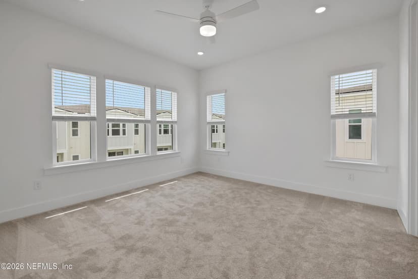 12 N BEACH Way, Jacksonville Beach, FL 32250
