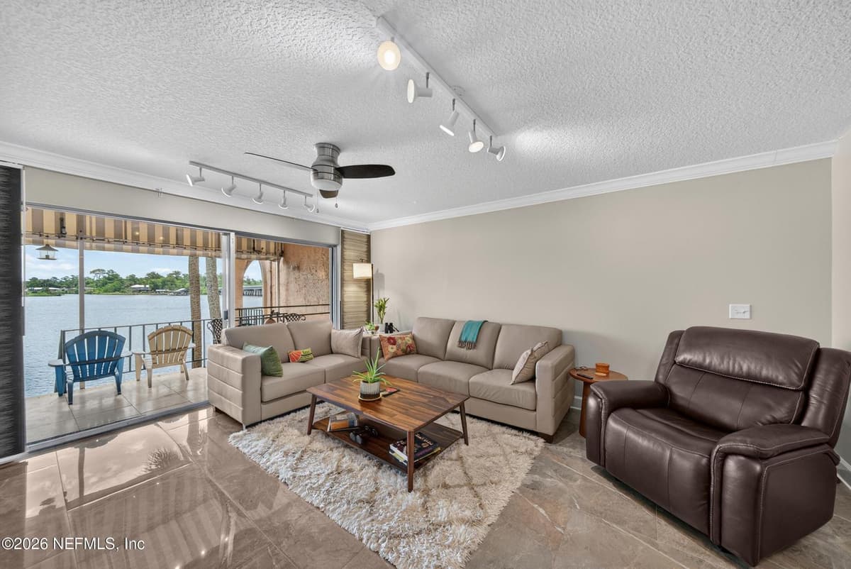 5375 ORTEGA FARMS Boulevard 102, Jacksonville, FL 32210, Jacksonville, FL - photo 2