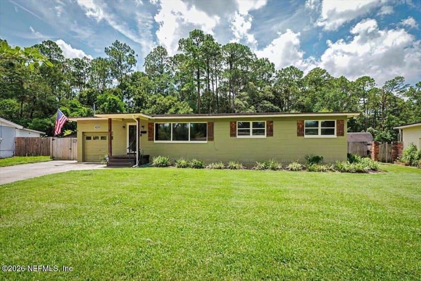 7126 SANS SOUCI Road, Jacksonville, FL 32216